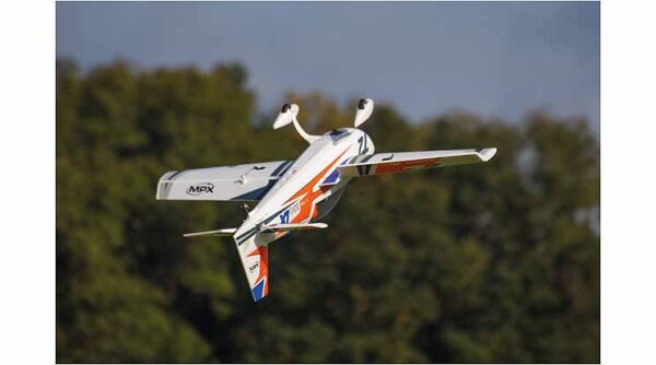 1 02114 multiplex extra330 lx 13