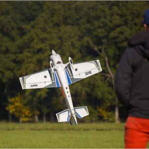1 02114 multiplex extra330 lx 16