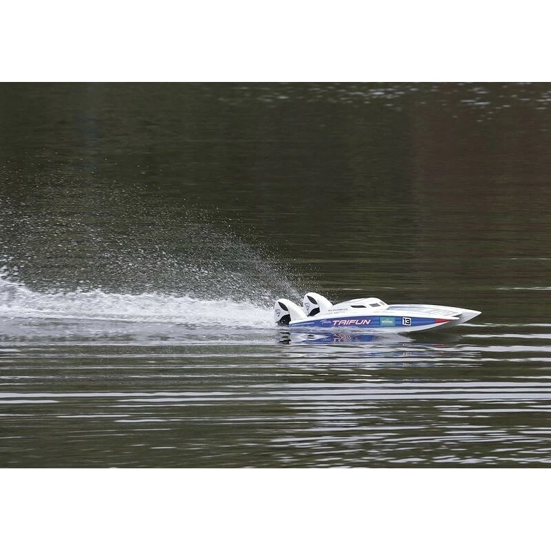 race cat katamaran taifun 2 race cat katamaran taifun 2