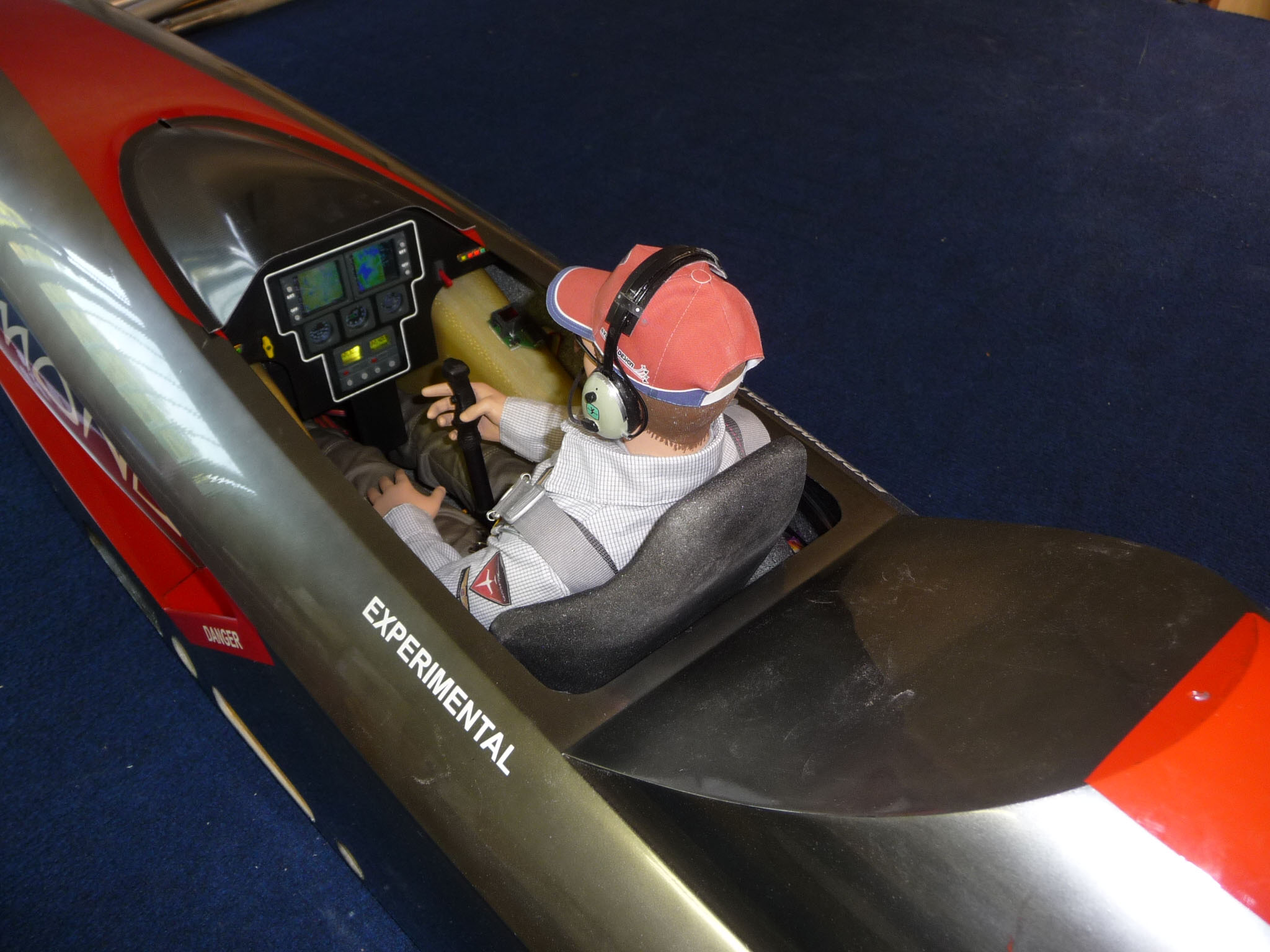 lcd diamond cockpit with pilot lcd diamond cockpit with pilot