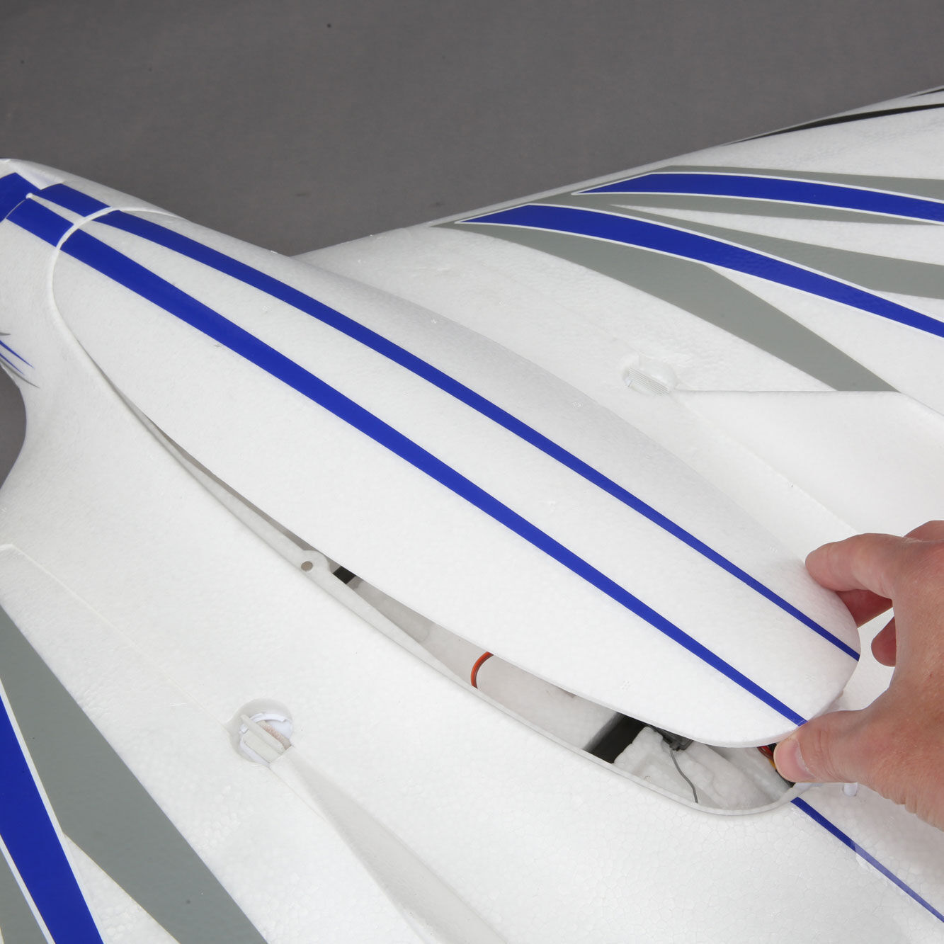 EFL111500 A19 SREKDGS6 EFL111500 A19 SREKDGS6